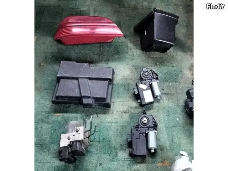 Myydään Etuvilkkut lasinnostimen moottori Bosch abspumppu