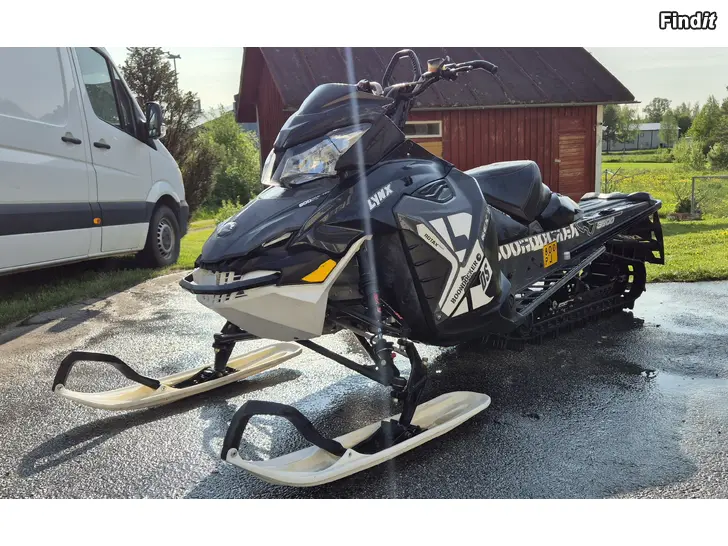 Myydään Lynx Boondocker 800