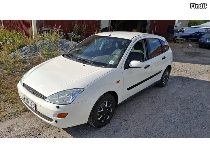 Myydään Ford Focus 1,6 nybesiktad