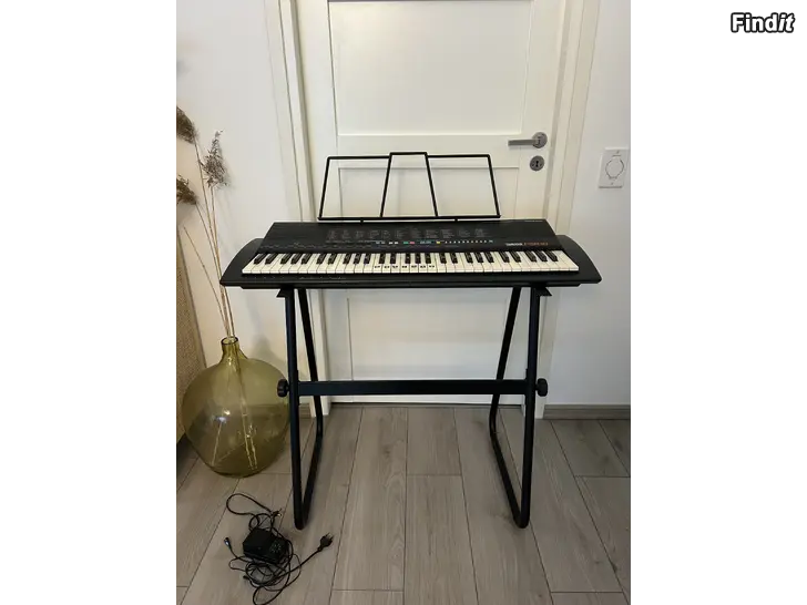 Säljes Yamaha PSR-18 keyboard