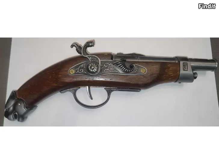 Myydään Koristepistooli Replica
