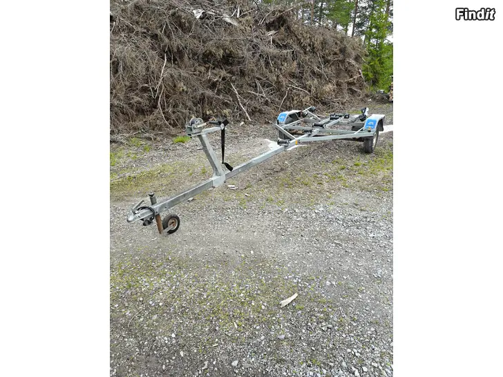 Säljes Båttrailer AKU 750