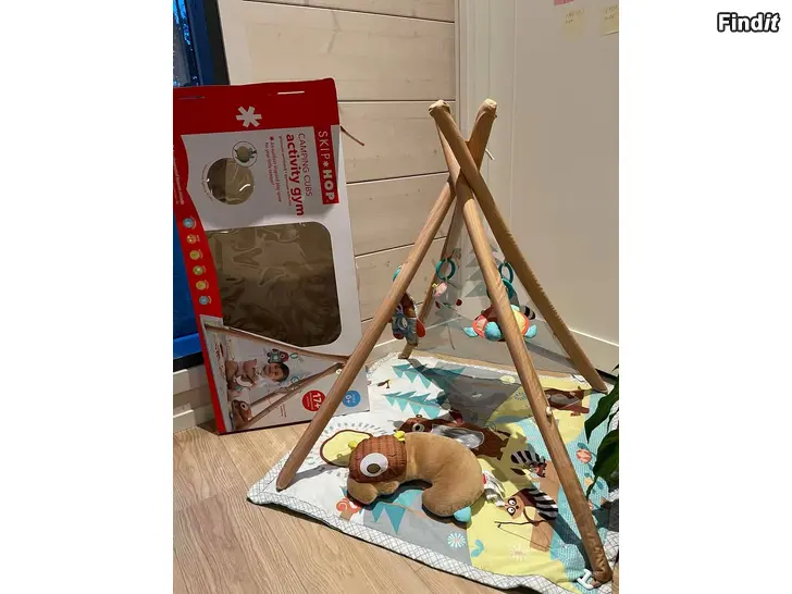 Säljes Vauvan leikkimatto-Babylekmatta-Camping Cubs activity gym