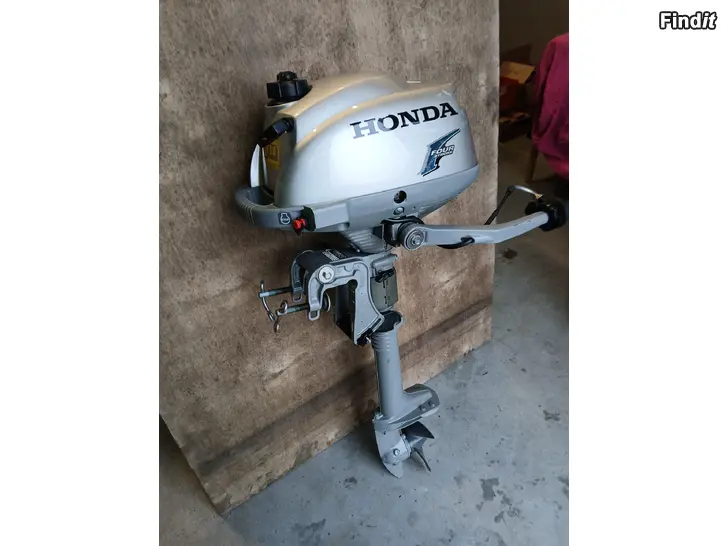 Myydään Honda BF2.3D