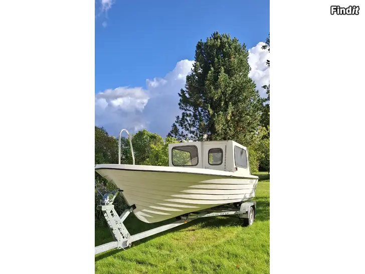 Säljes Kullabåt 530 med Honda 50 hk + trailer