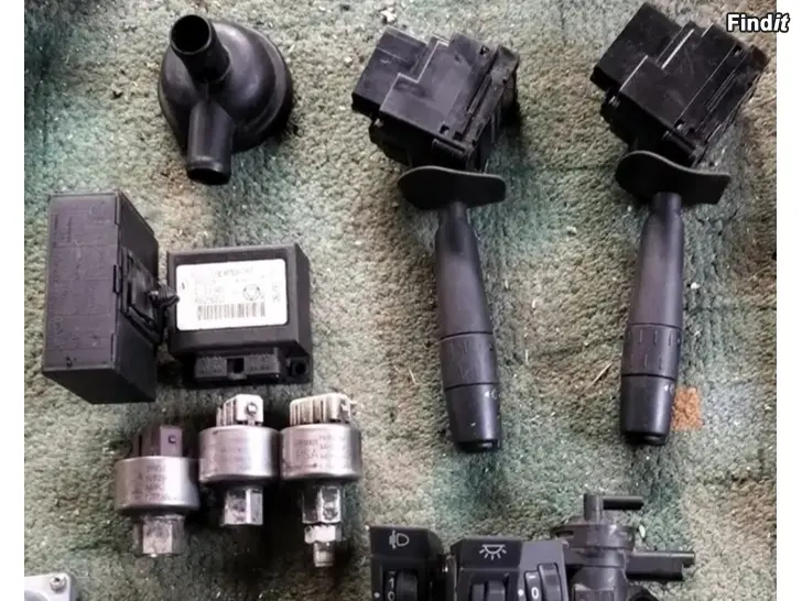 Myydään Monitoimiviiksi pyyhkijät ilmastoininpainekytkin työsylinteri kytkin