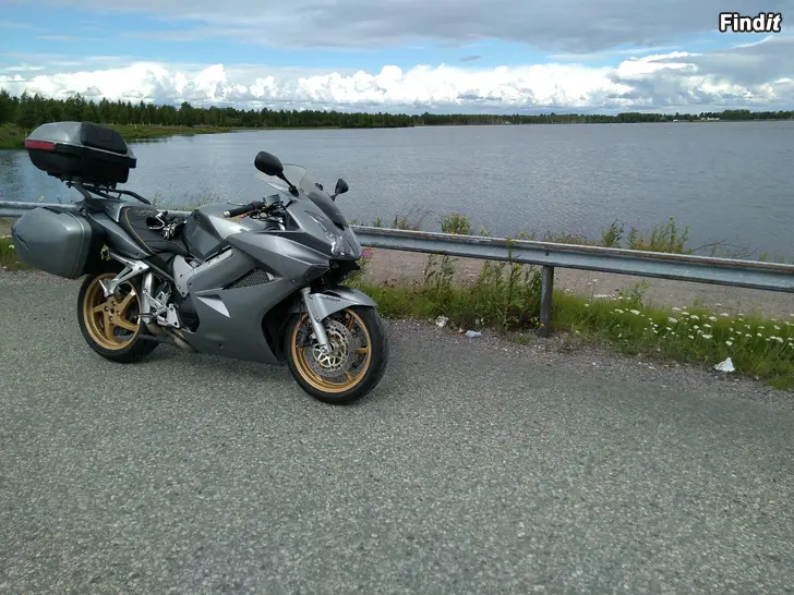 Säljes Honda VFR800 2008