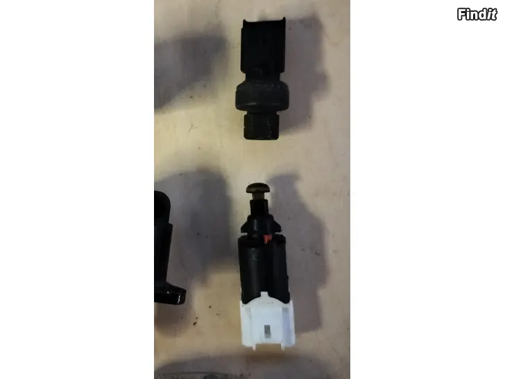 Säljes Jarrupolkimenanturi ilmastoinninpainekytkin Kytkinpolkimenanturi