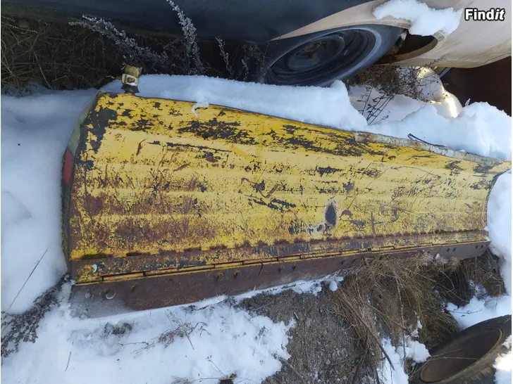 Säljes Lumilevy Maasturiin 4wd