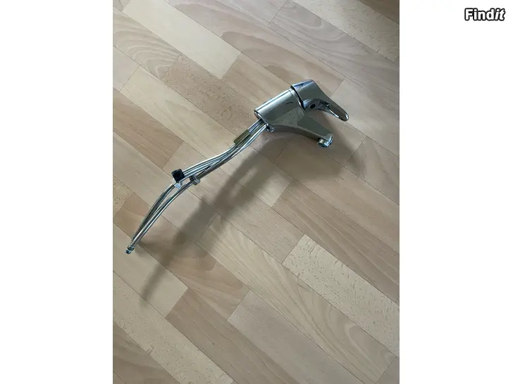 Säljes Oras kran och bidet