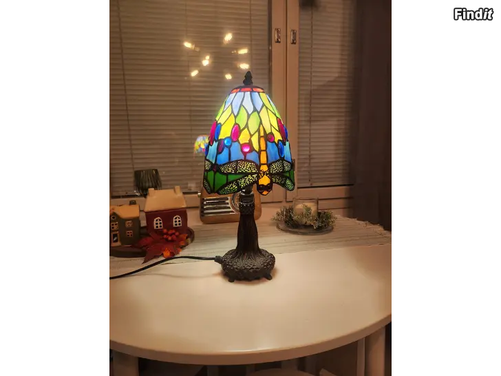 Säljes Tiffany pöytävalaisin