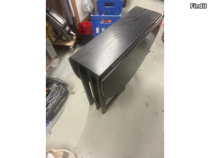 Myydään Klaffipöytä