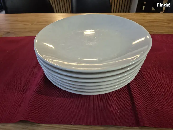 Myydään Vita tallrikar