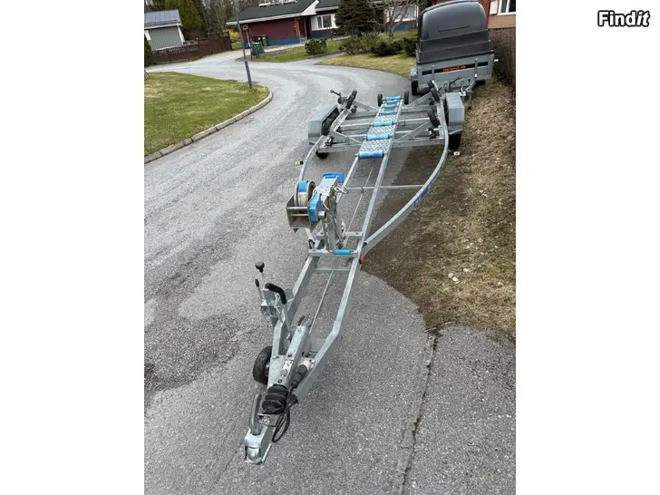 Uthyres Båttrailer/venetraileri 2000 kg