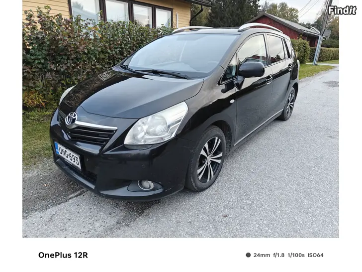 Myydään Toyota verso 2,0 d4d 2012