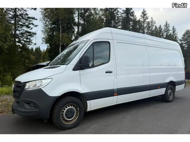Säljes Paketbilar - Pakettiautoja -Uusia Trailereita