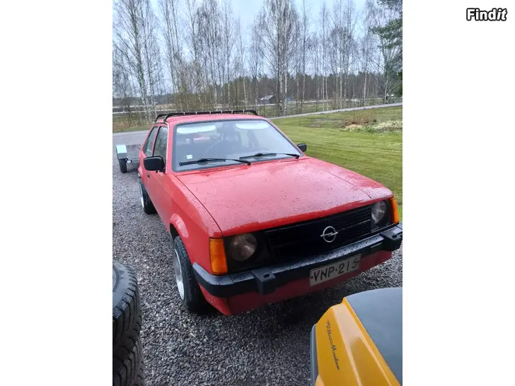 Myydään Opel kadett D