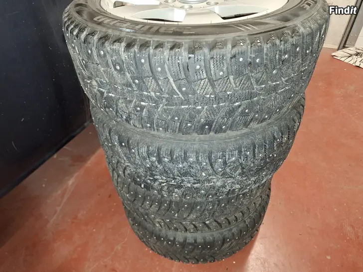 Säljes Mercedes Benz orginal aluvinterdäckserie