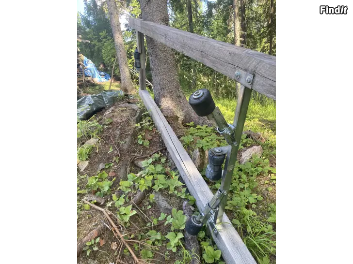 Myydään Veneen pito trailer esim, rannalle