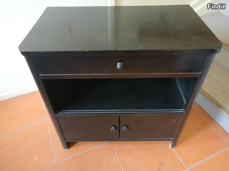 Säljes Svart funkisbyrå med rundade hörn
