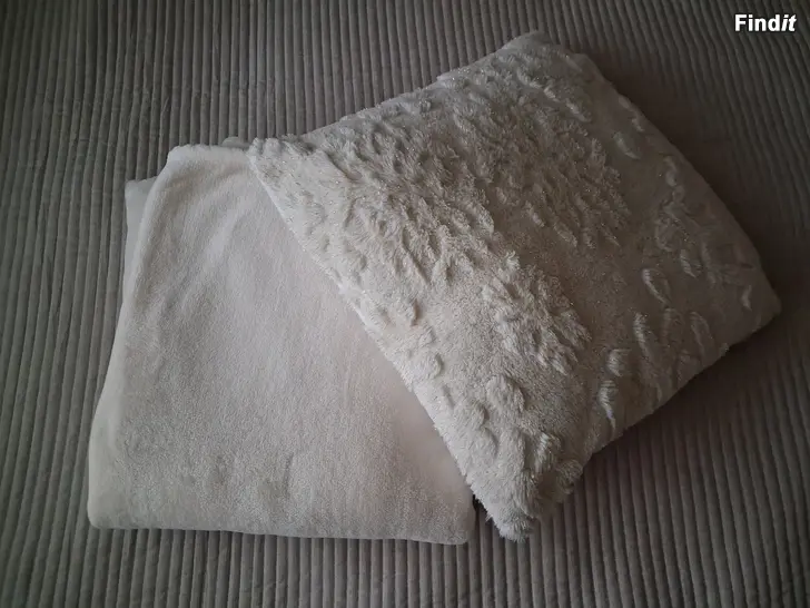Myydään prydnadsdyna och filt