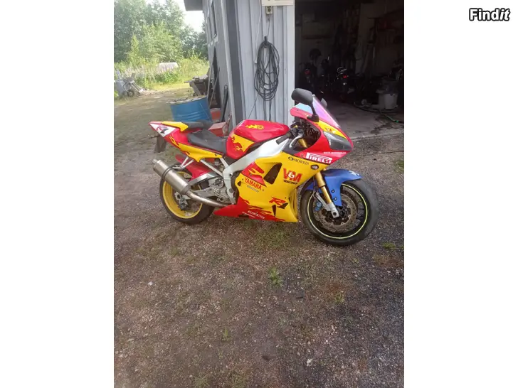 Säljes Yamaha R1 -01