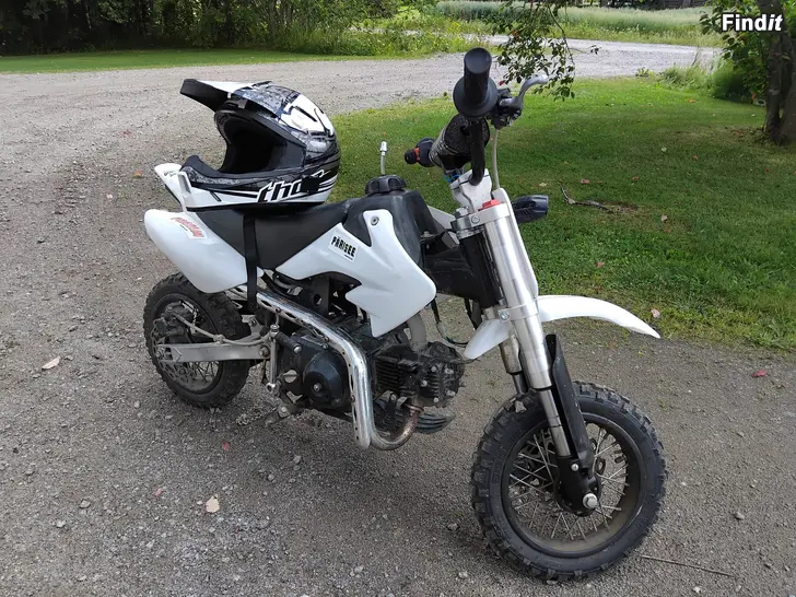 Myydään BSE 72cc crossi