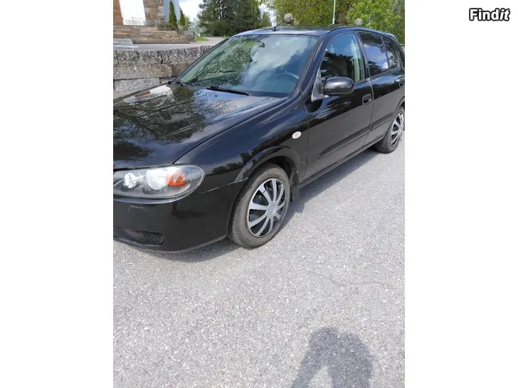 Myydään Nissan almeran 1.5 vm 06