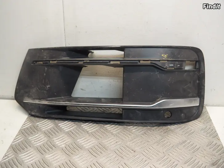 Myydään Audi Q7 15-19 puskurin ritilä etu vasen left 4M0807681