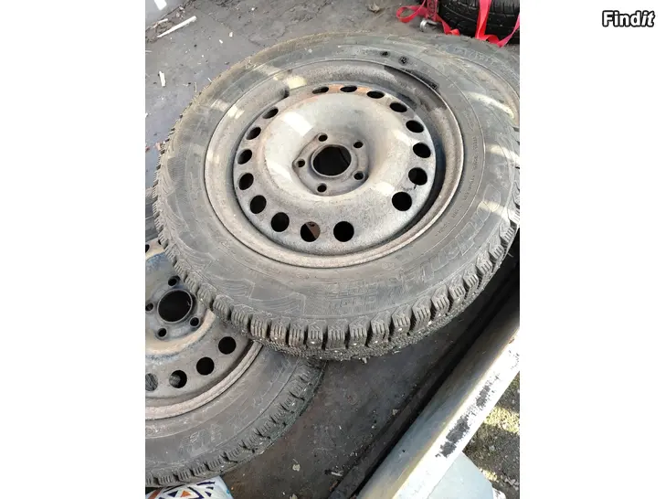 Säljes 185/65R15 Däck