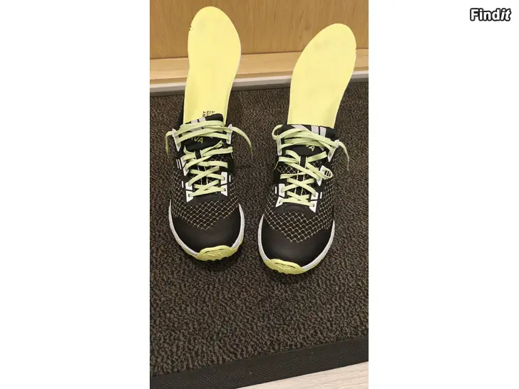 Säljes Sarva Icehero, Miesten nastalenkkarit, koko 44,5