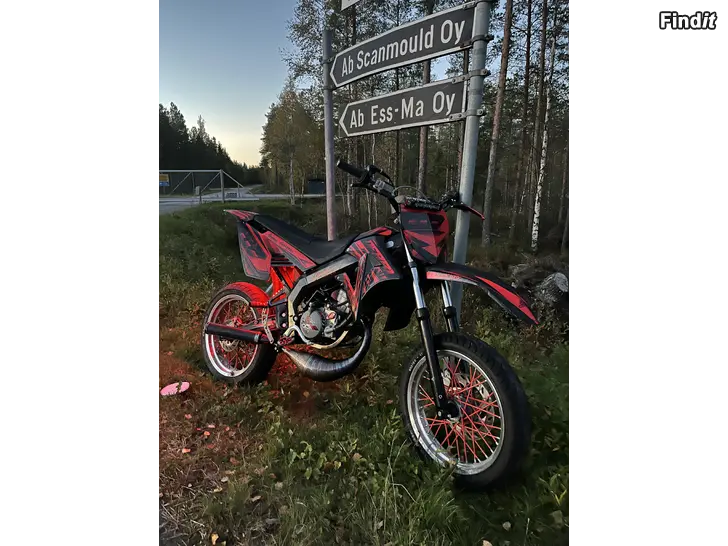 Säljes Gilera smt 2010 77br