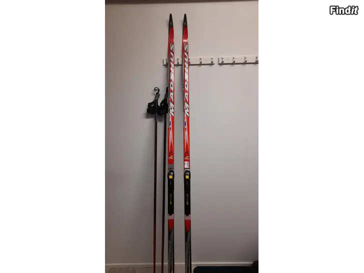 Säljes Skidor Madshus C3 Classic 207 + Stavar