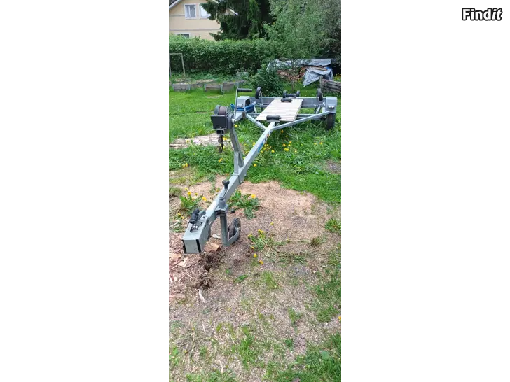 Myydään Ikh vene traileri