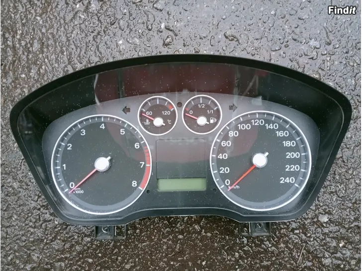 Myydään Ford Focus 2007 mittaristo 4M5T-10849-ES