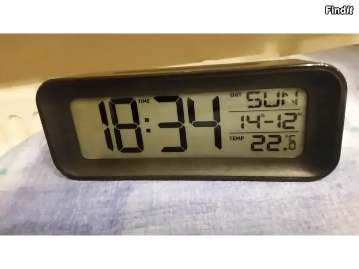 Säljes Kello herätyskello taustavalolla 6e