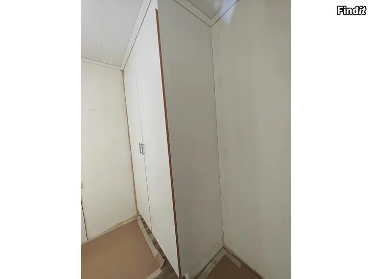 Säljes Skåp