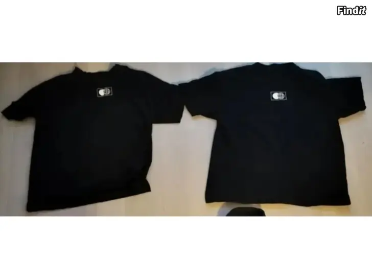 Myydään Kuumaa bändin huppari t-paita neljänsuora huppari