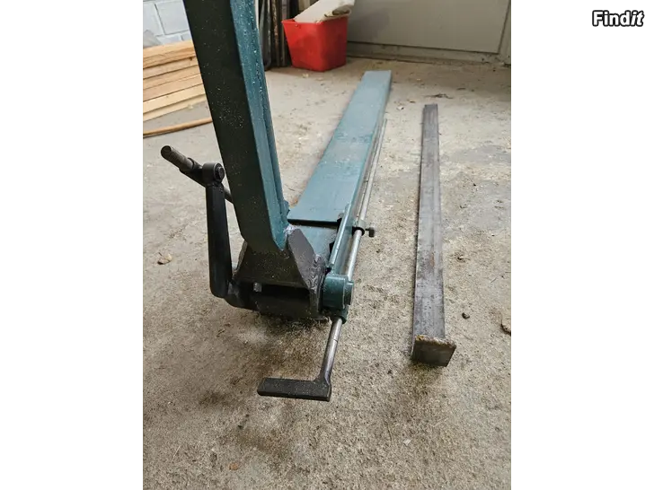 Säljes Bendningsmasin för flatjärn