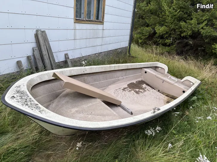 Säljes Fin fiskebåt säljes