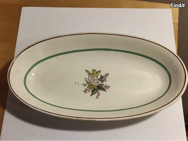 Myydään Arabia Aune vati. Mitat 27x14cm