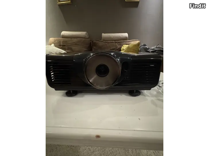 Myydään Projektor / Projektorduk