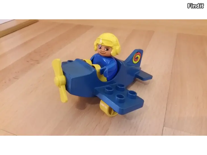 Myydään Vintage Lego Duplo sininen lentokone 1980 renkailla ja lentäjä -hinta 10e