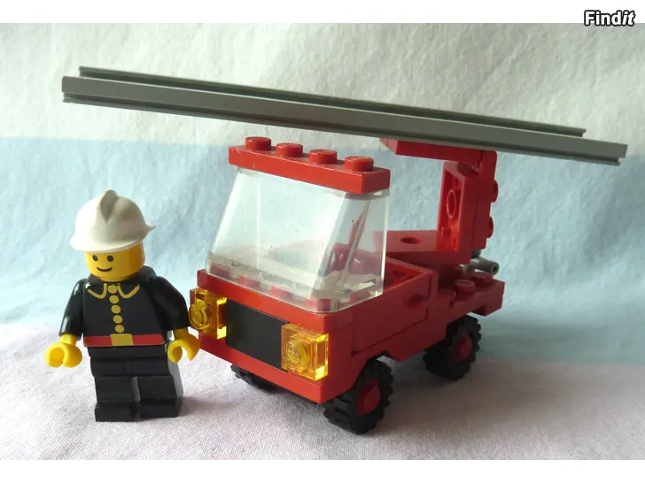 Myydään Lego 6621 paloauto vuodelta 1984