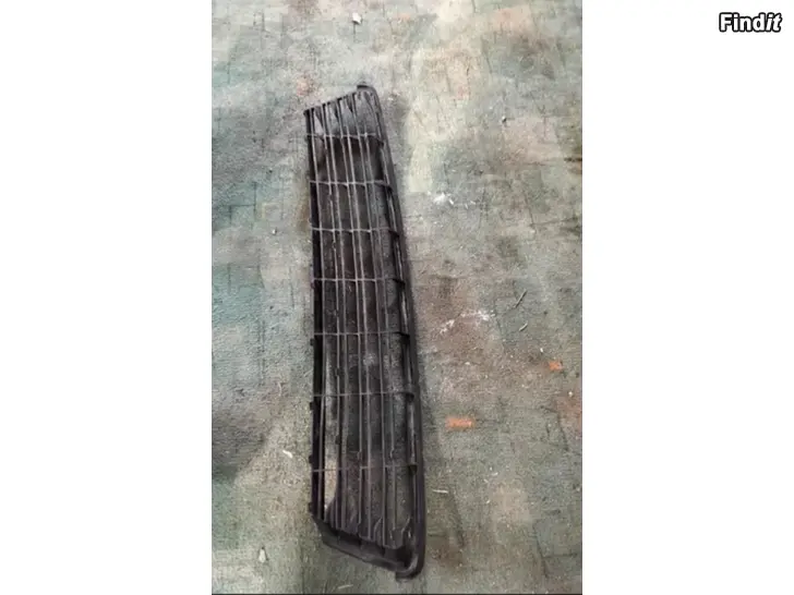 Myydään Puskurin ritilä