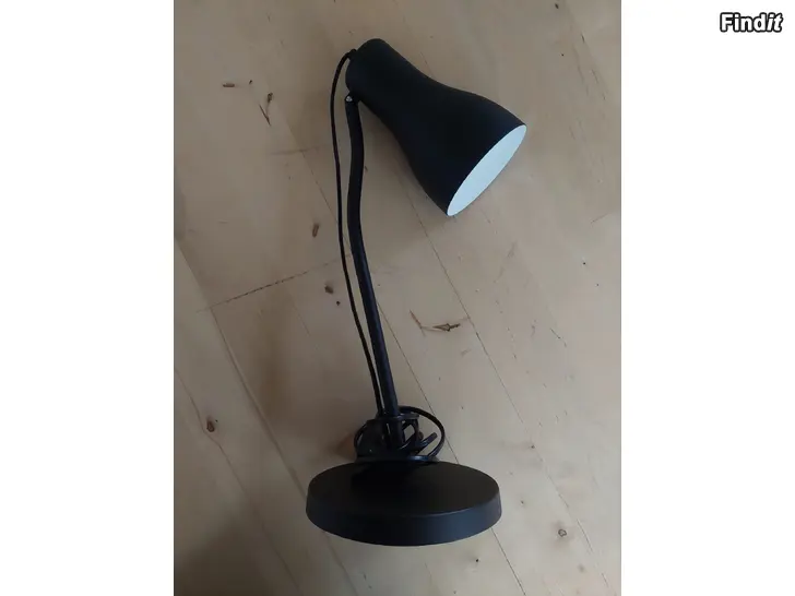 Säljes Skrivbordslampa