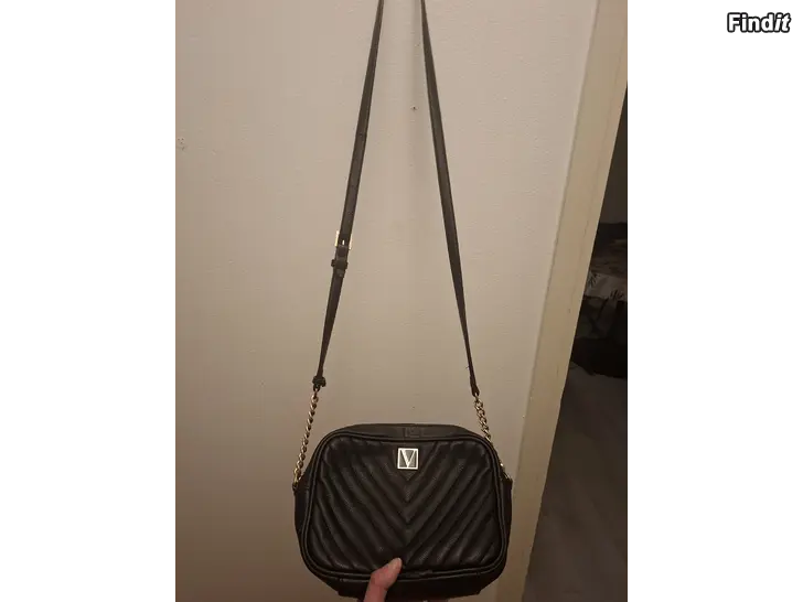 Myydään Myydään Victorias Secret laukku