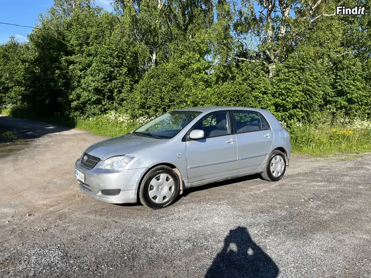 Myydään Toyota Corolla 1.6vvt-i -03 juuri kats