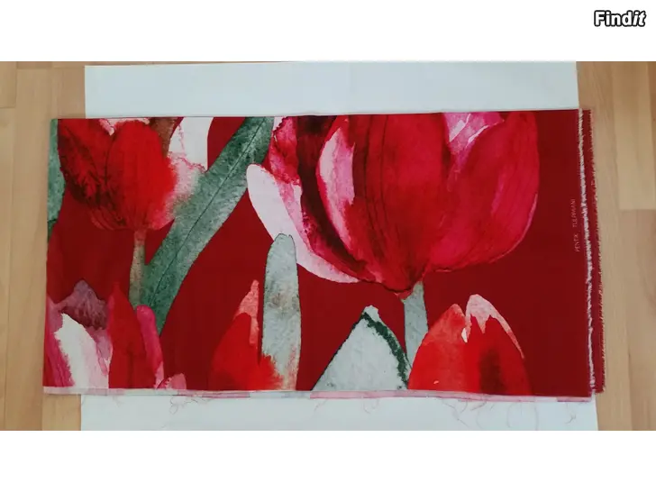Myydään Pentik tulppaani kangaspala 150cmx78cm  -10e