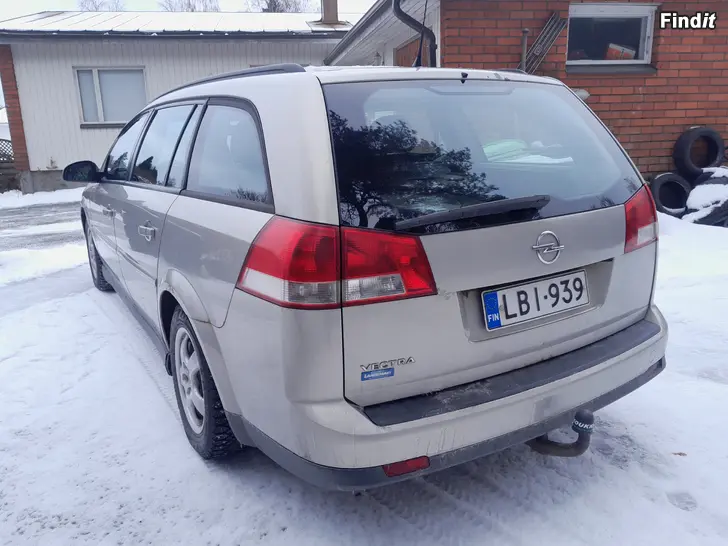 Myydään Opel Vectra 1.8 -04